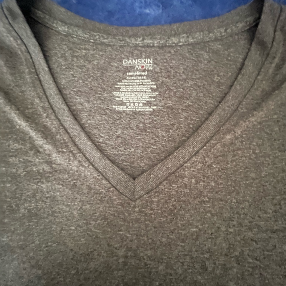 Danskin Now Gray Long Sleeve Tee